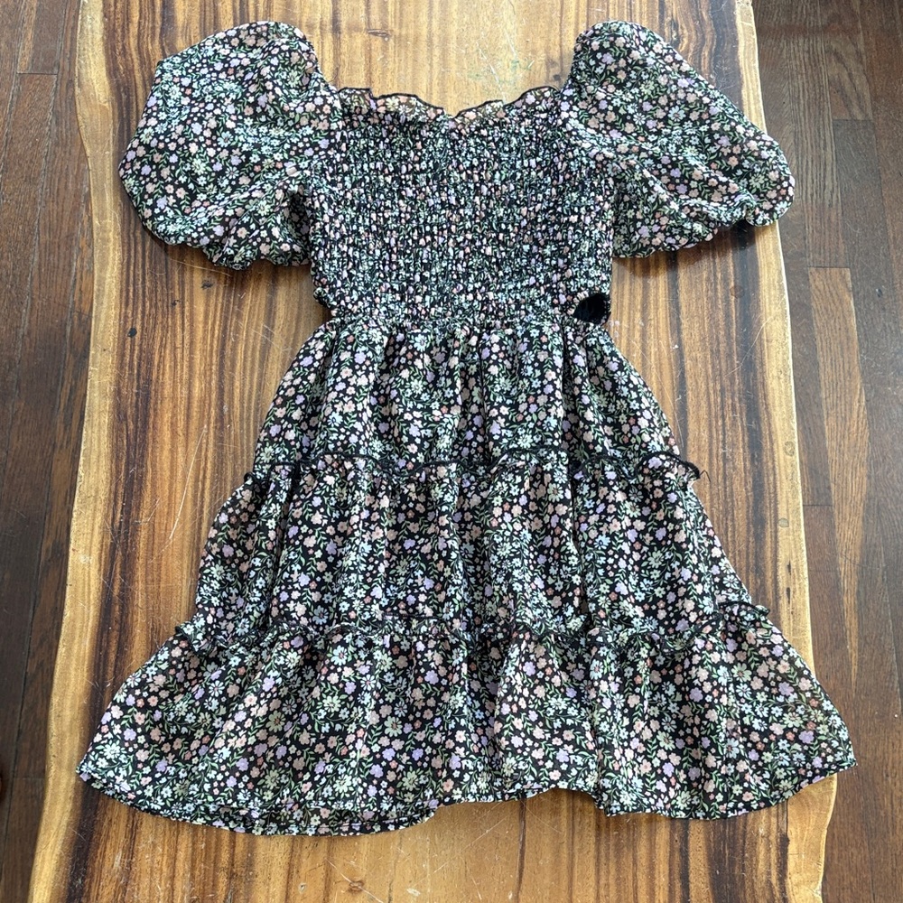 Art Class Black Floral Smocked Dress youth size M (8)